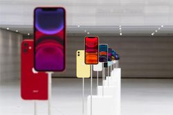 CEO Apple Tim Cook: iPhone 11 đã có một khởi đầu mạnh mẽ