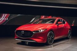 Bảng giá xe Mazda tháng 10/2019, Mazda3 giảm giá đón phiên bản mới