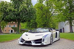 Siêu xe Lamborghini tịch thu từ trùm độc tài được bán giá gây 'choáng'