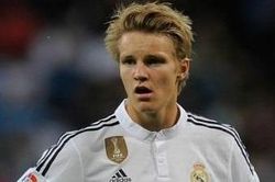 Cầu thủ bị Real Madrid hắt hủi được MU quan tâm