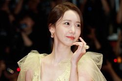Yoona (SNSD) được ví như công chúa, lấn át nhan sắc hoa hậu Hàn Quốc
