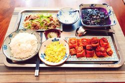Ghen tỵ với mâm cơm ở cữ quá xuất sắc của mẹ chồng 'quốc dân'
