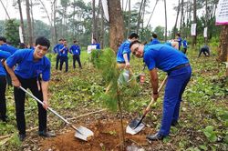 Vận động dân hiến đất để... thoát nghèo