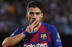 Suarez tỏa sáng rực rỡ, Barca ngược dòng may mắn trước Inter