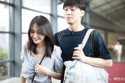 Trịnh Sảng tiết lộ Trương Hằng là người chủ động theo đuổi, bị bạn bè chọc ghẹo 'đánh mãi không đi'