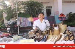 Hỗ trợ phụ nữ vươn lên thoát nghèo
