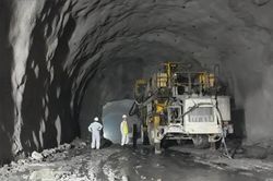 Kinh tế Xây dựng - Giao thông Chuẩn bị thông hầm nghìn tỷ