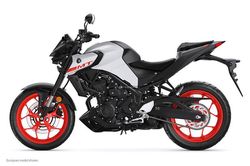 Honda CB300R có thêm đối thủ đáng gờm từ Yamaha, giá rẻ bất ngờ