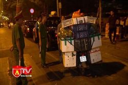 CAQ Ba Đình ra quân lập lại trật tự đô thị xung quanh chợ Long Biên