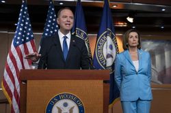 Nhà Trắng bị bủa vây trong sóng gió cuộc điều tra luận tội TT Trump