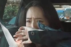 Con trai ông trùm Hướng Hoa Cường lạnh nhạt, khiến vợ bật khóc