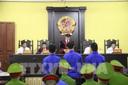 Hoãn phiên tòa xét xử nguyên cán bộ công an trộm vật chứng