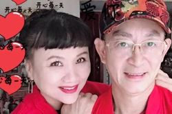 Dù đã 60 tuổi nhưng 'Tôn Ngộ Không' Lục Tiểu Linh Đồng vẫn công khai nịnh vợ trên mạng xã hội