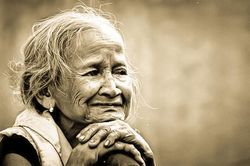 Nửa đêm thức dậy nghĩ đến mẹ