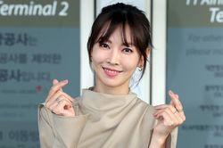 Kim So Yeon nổi bật tại sân bay với vẻ ngoài thanh lịch