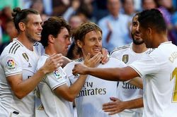 Real Madrid 4-2 Granada: Hazard nổ súng giúp Real xây chắc ngôi đầu bảng