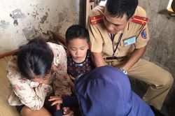 Nghe tin chồng có bồ, vợ dẫn con trai đi nhảy cầu Chương Dương