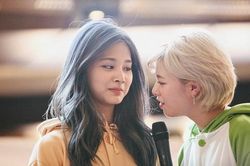 Tzuyu Twice tiết lộ lý do để ai hôn cũng được, trừ Jeong Yeon