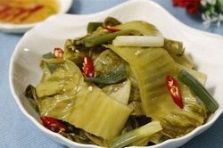 Cách loại bỏ hoàn toàn độc tố trong dưa muối đơn giản nhất, 90% chị em chưa biết