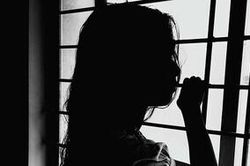Nạn nhân trong scandal ấu dâm rúng động nước Anh: 'Tôi thậm chí phải trả tiền vì bị cưỡng hiếp'
