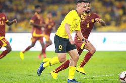 Malaysia mang 'hàng công khủng' đấu Việt Nam
