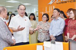 Giải pháp thoát bẫy thu nhập trung bình