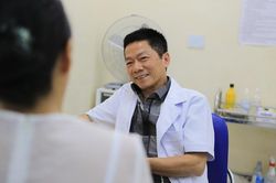 Bác sĩ phụ sản 2 lần phơi nhiễm HIV cứu bệnh nhân khỏi 'lưỡi hái tử thần'