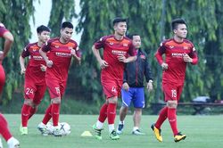 Đội tuyển Việt Nam 'đối đầu' sớm Malaysia trên sân tập
