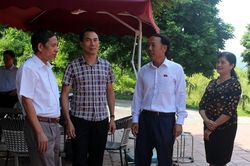 Đại biểu Quốc hội Sùng A Hồng tiếp xúc cử tri thị xã Mường Lay
