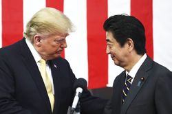 Ông Trump nhầm sinh nhật Thủ tướng Abe với Tổng thống Putin