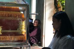Bốn người được cứu sống nhờ người vợ dũng cảm đối mặt với thị phi