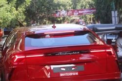 Đại gia Ấn sắm Lamborghini Urus đỏ chói chỉ gần 10 tỷ