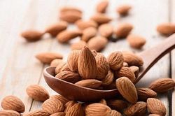 10 thực phẩm làm giảm nhanh chóng các cơn đau đầu