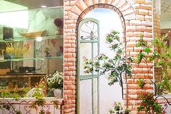Những ô cửa sắc màu