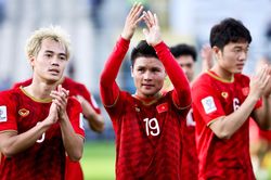 'Tuyển Việt Nam đang trên Malaysia một bậc'