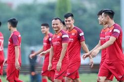 20 giờ ngày 10-10, Việt Nam-Malaysia: 'Nói là bạc, im lặng là vàng…'