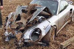 Porsche 911 gần 1.800 mã lực tai nạn ở tốc độ 145km/h