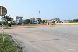 Bến xe gần 15 tỷ không bóng người, mỗi năm bù lỗ 270 triệu