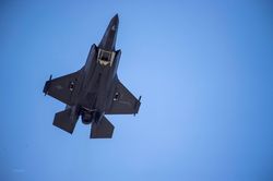 Italy xúc tiến chương trình đầu tư máy bay chiến đấu F-35