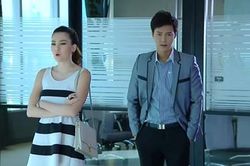 Chồng hí hoáy mở két sét lấy tiền cho gái, vợ cười khẩy nói một câu khiến cuộc đời anh thê thảm