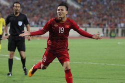 Bình luận Việt Nam 1-0 Malaysia: Nhát kiếm của Quang Hải