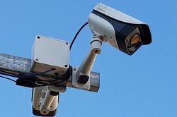 Nghĩ từ những chiếc camera