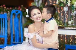 Vân Hugo viết 'tâm thư' xúc động kể hành trình 'vượt cạn' cách đây 10 năm