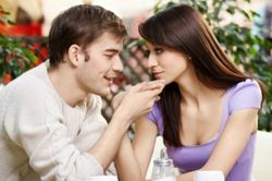 Gái xinh chết lặng nhận ra điều khủng khiếp này sau đêm tiệc với 'soái ca'