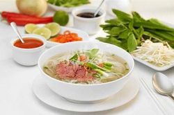 Gỏi cuốn và phở xếp hạng cao trên CNN