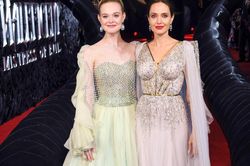 'Thần tiên tỷ tỷ' Hollywood cùng Angelina Jolie đẹp bất chấp ảnh photoshop hay ảnh thật