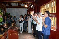 Ban Dự án Ngày Quốc Tổ Việt Nam toàn cầu làm việc tại Phú Thọ