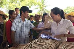 Quảng Ngãi: Hơn 10.000 USD xây dựng mô hình 'làng không rác'