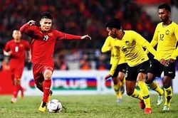 Tuyển Việt Nam thắng Malaysia: 'Quang Hải làm người hâm mộ hưng phấn và mơ mộng'