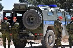 Đoàn xe tuần tra quân cảnh Nga bị trúng mìn tại Daraa, Syria